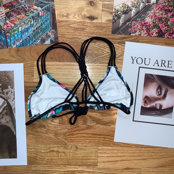 PINK bikini top💘💘 - Picture 2 of 2